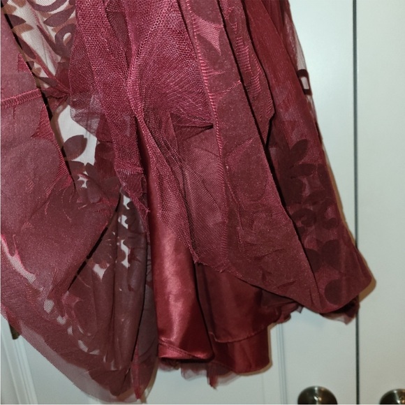 Dark Red Lace Tulle Cocktail Dress Medium - Picture 10 of 13